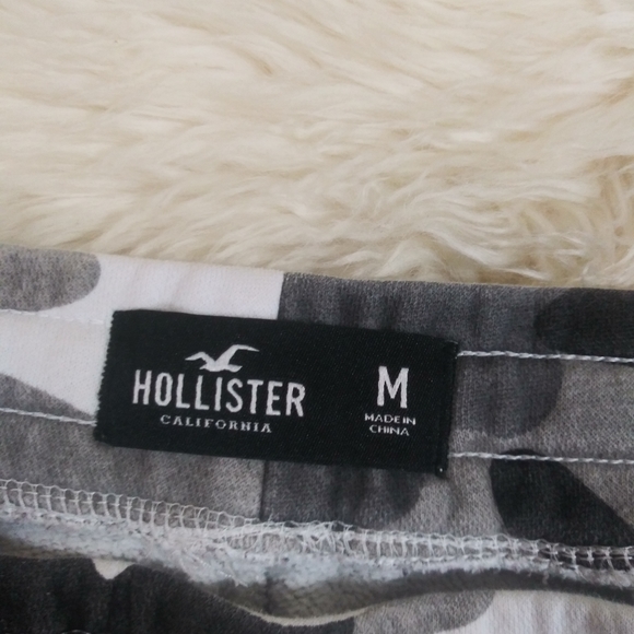 Hollister Men's Logo Camo Joggers Sweatpants - Picture 2 of 7